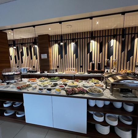 Resort Holiday Home Centrum Opieki I Rehabilitacji 야로수아비크 외부 사진
